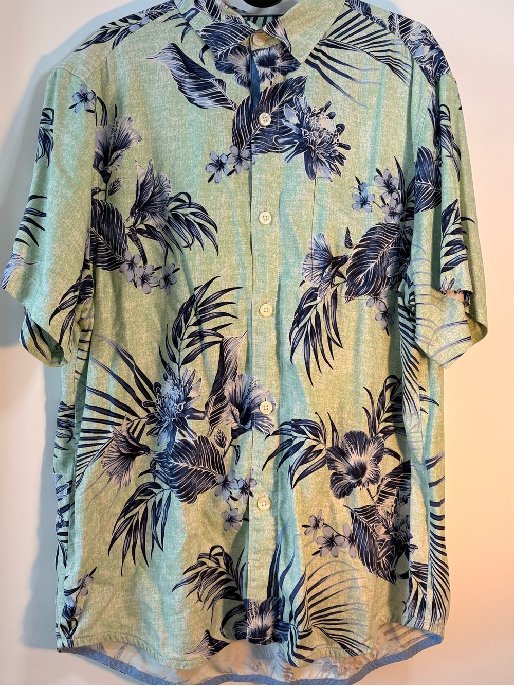 Tommy Bahama 100% Silk Tropical Floral Button-Up Shirt